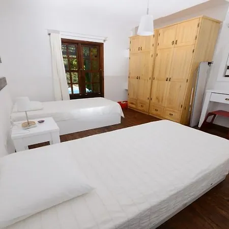 Sedir Villa